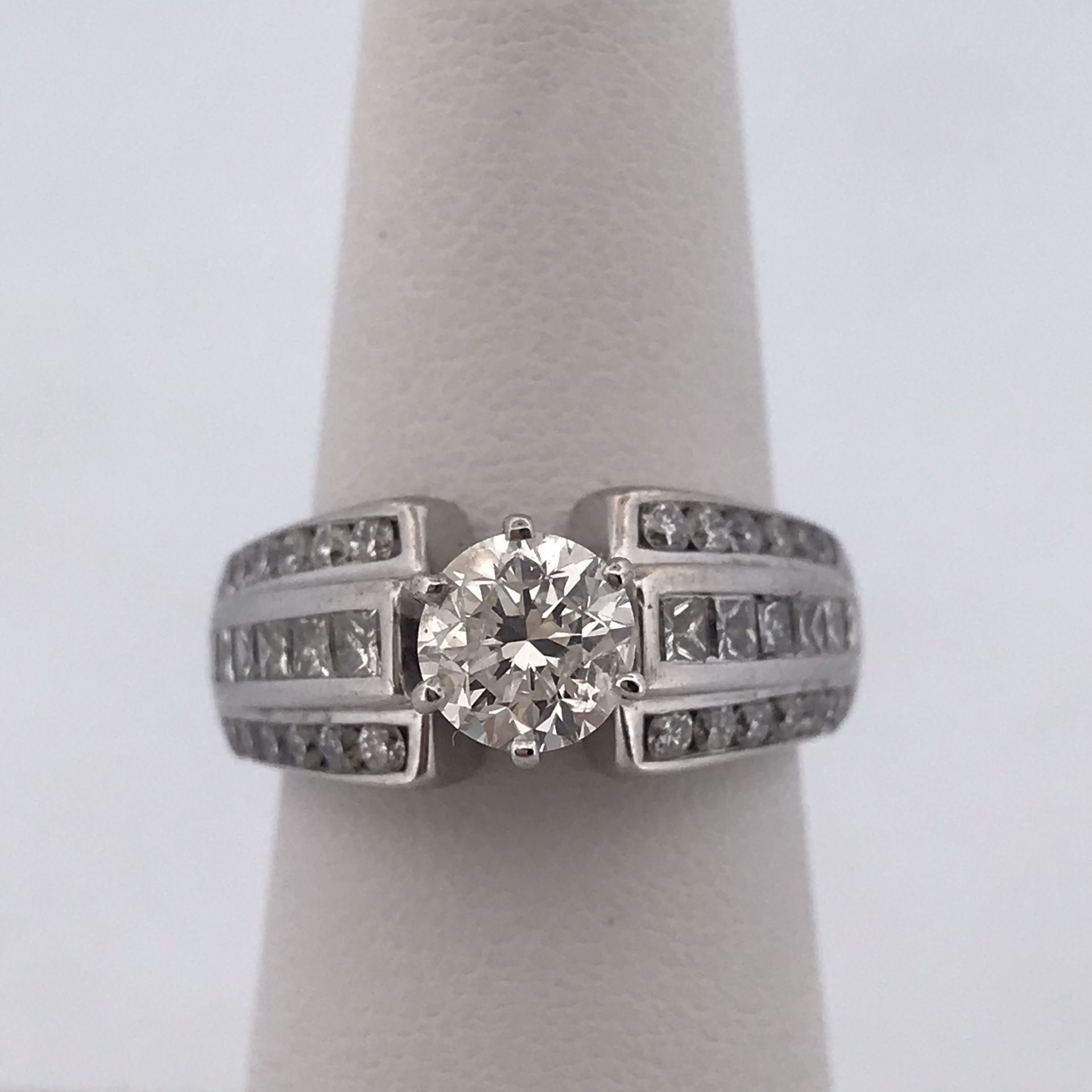 14k white gol 2.06ct diamond ring size 6.25