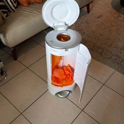 Munchkin UV Diaper Pail #1 in Odor Control