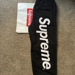 Supreme Sweats 