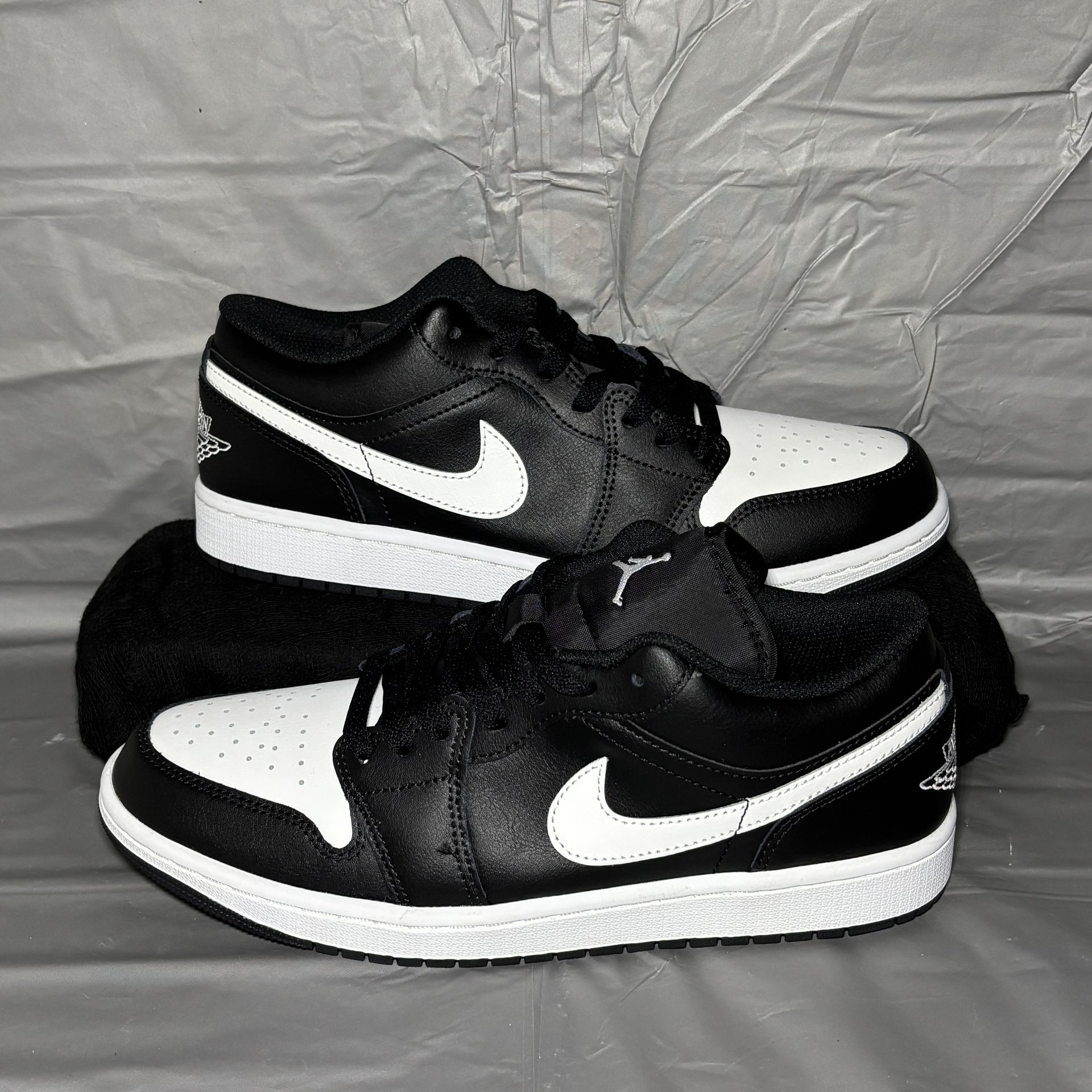 Jordan 1 Low “Orcas”