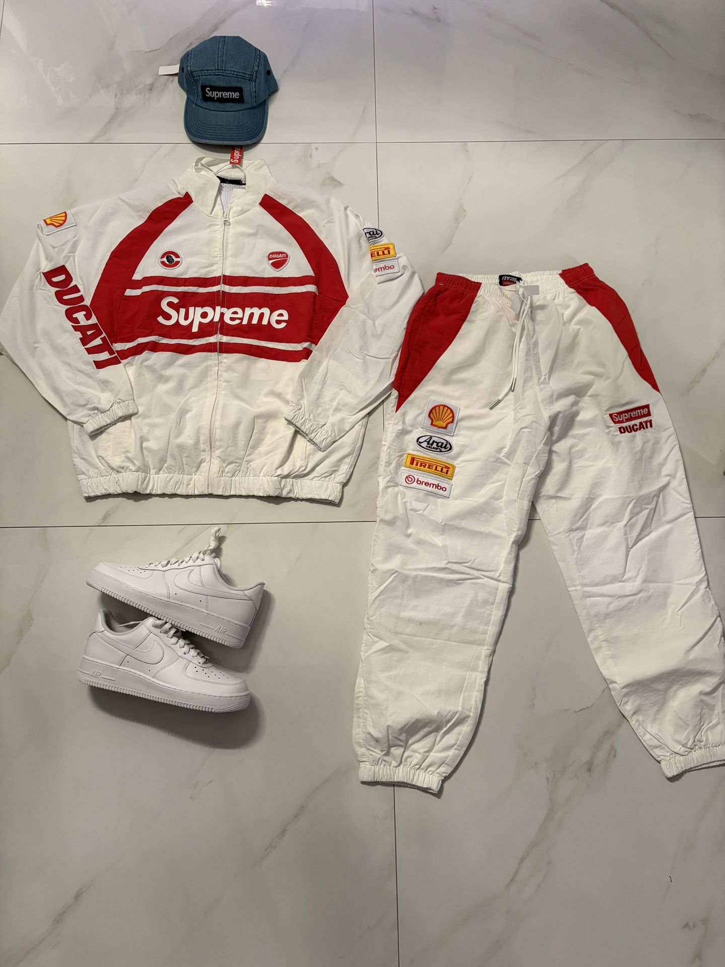 Supreme Set Available Read Description