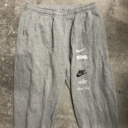 Nike Sweatpants