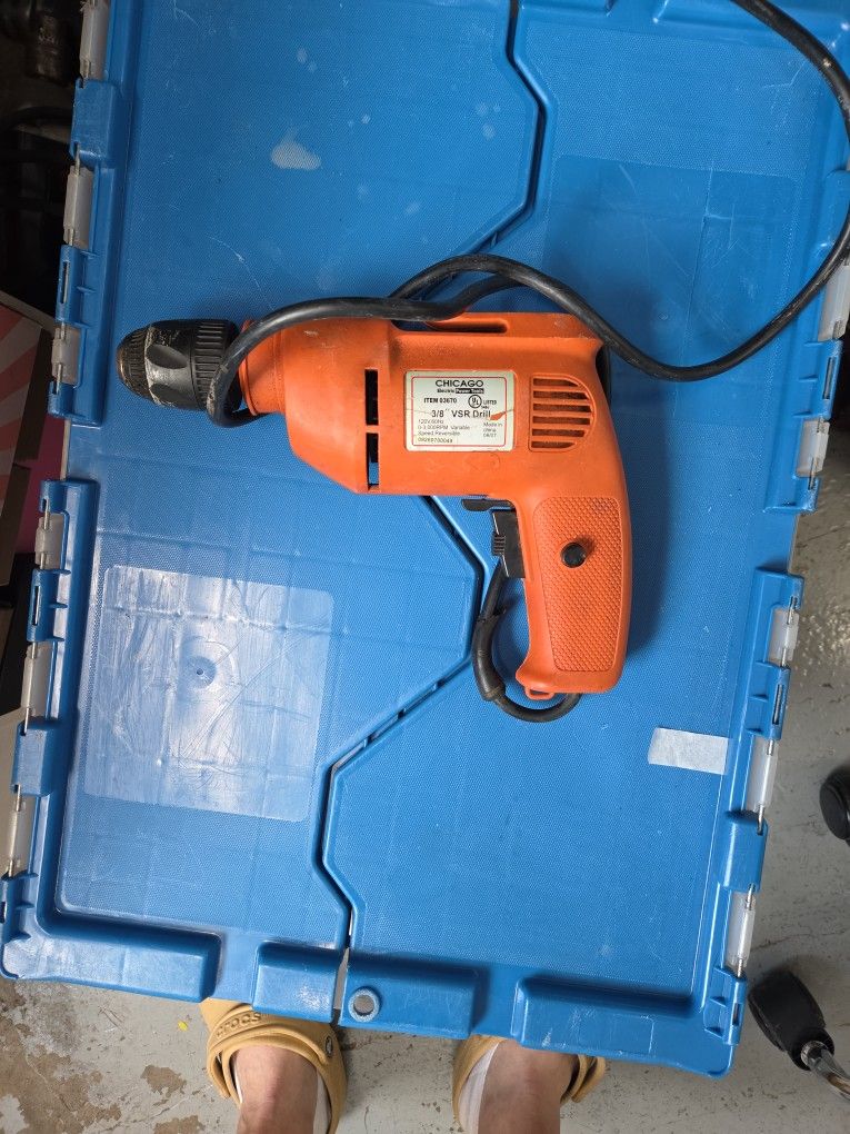 Chicago 3/8" Vsr Drill