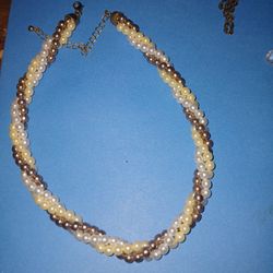 Pearl Necklace 