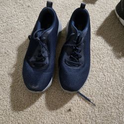 Shoe