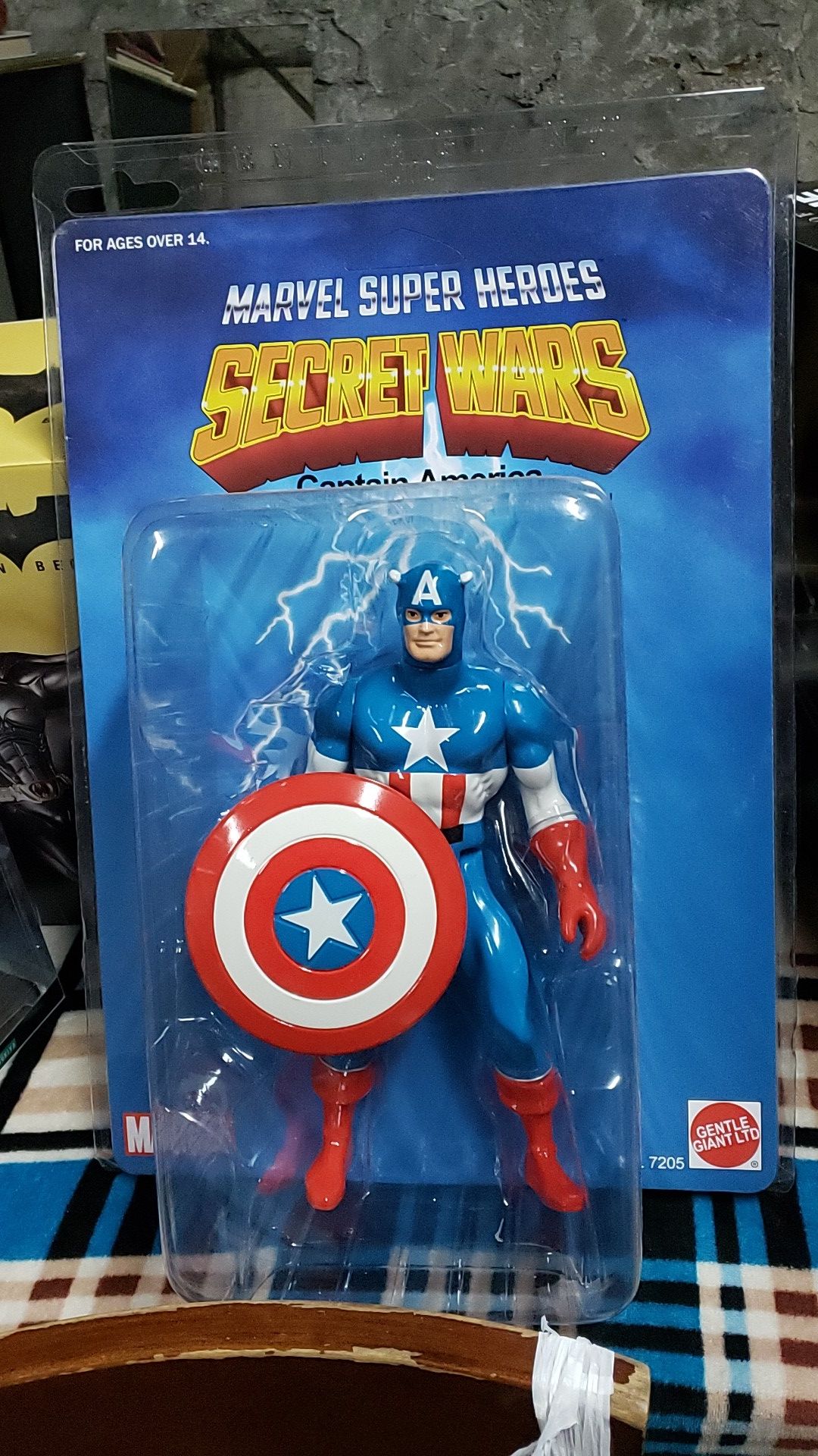 Marvel Captain America Secret Wars Jumbo Figures By Gentle Giant