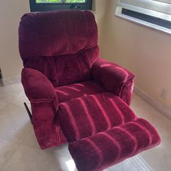 Set Of 2 Recliners Chairs 