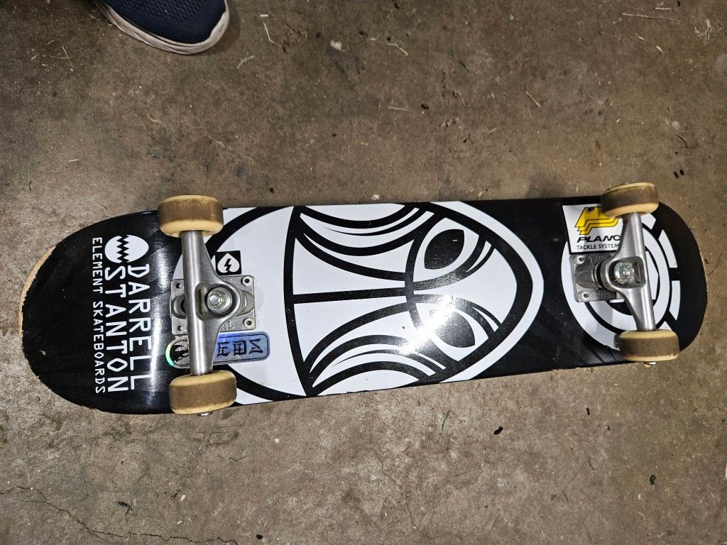 Skateboard Like New