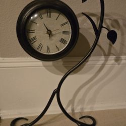 Hanging Clock, 18.5" Tall