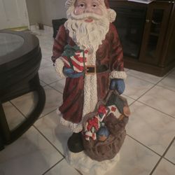 Santa Claus Statue 
