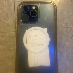 Brand Unlocked New iPhone 15 Pro Max 256gs W/Case & charger