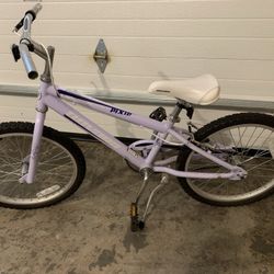 Girls Bike Novara 20” From REI