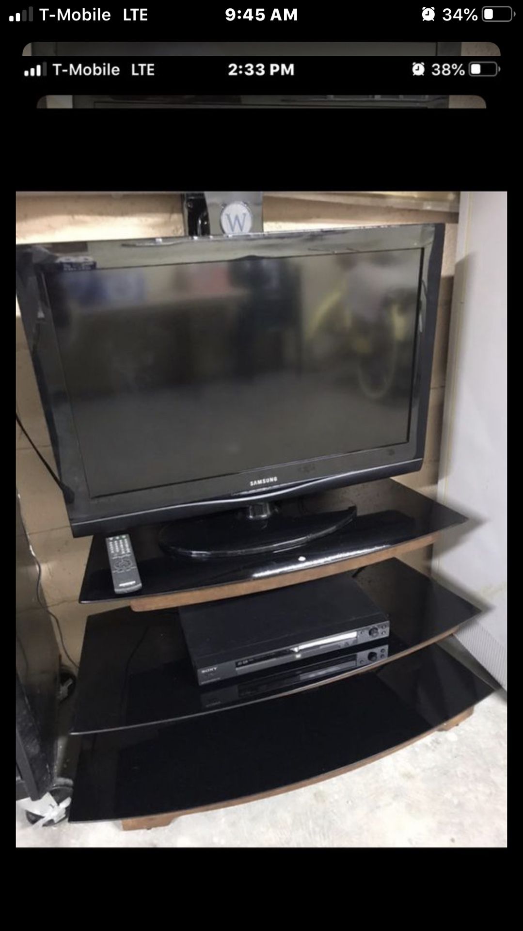 Samsung TV 32 inches with entertainment center