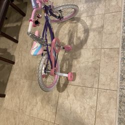 BARELY USED HUFFY Bicycle With Or Without Training Wheels