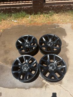 RAM 1500 22” rims OEM