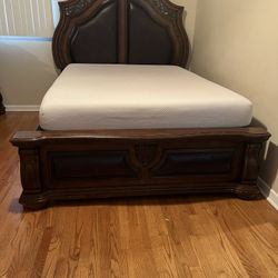 Bed And Dresser With Mirror