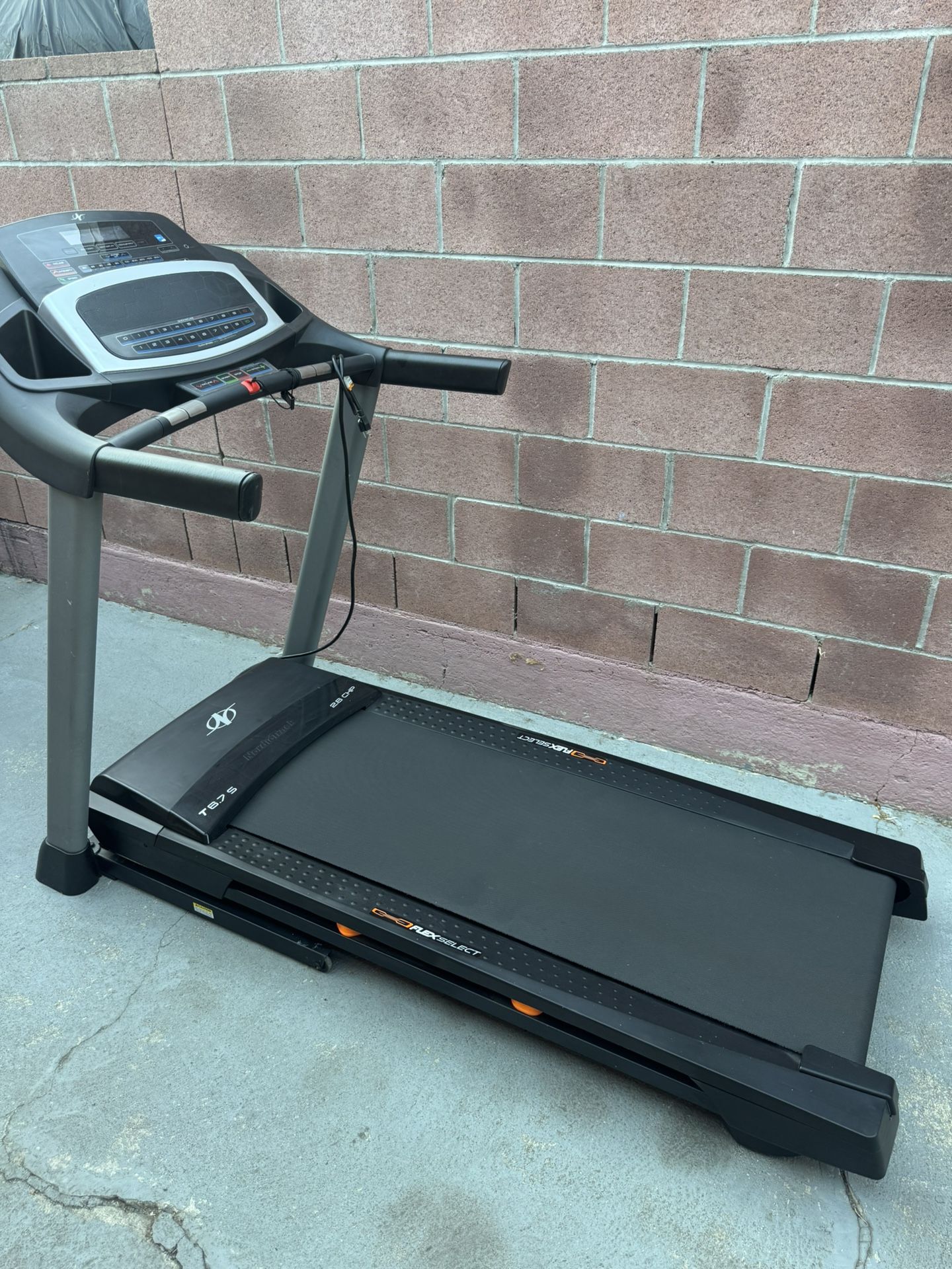 Treadmill 