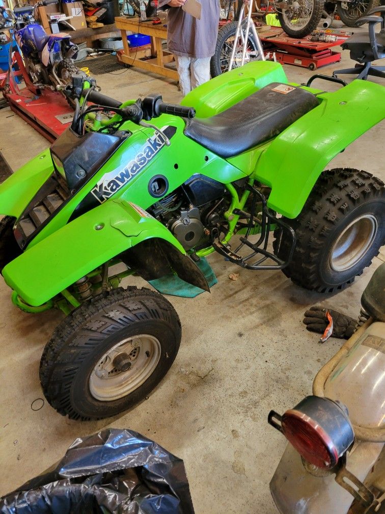 2001 Kawasaki 4 Wheeler
