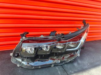 2017 2018 2019 2020 2021 2022 TOYOTA PRIUS PRIME left drive SIDE HEADLIGHT LED. (complete ) OEM