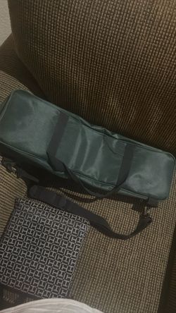 Chess piece set with carry bag