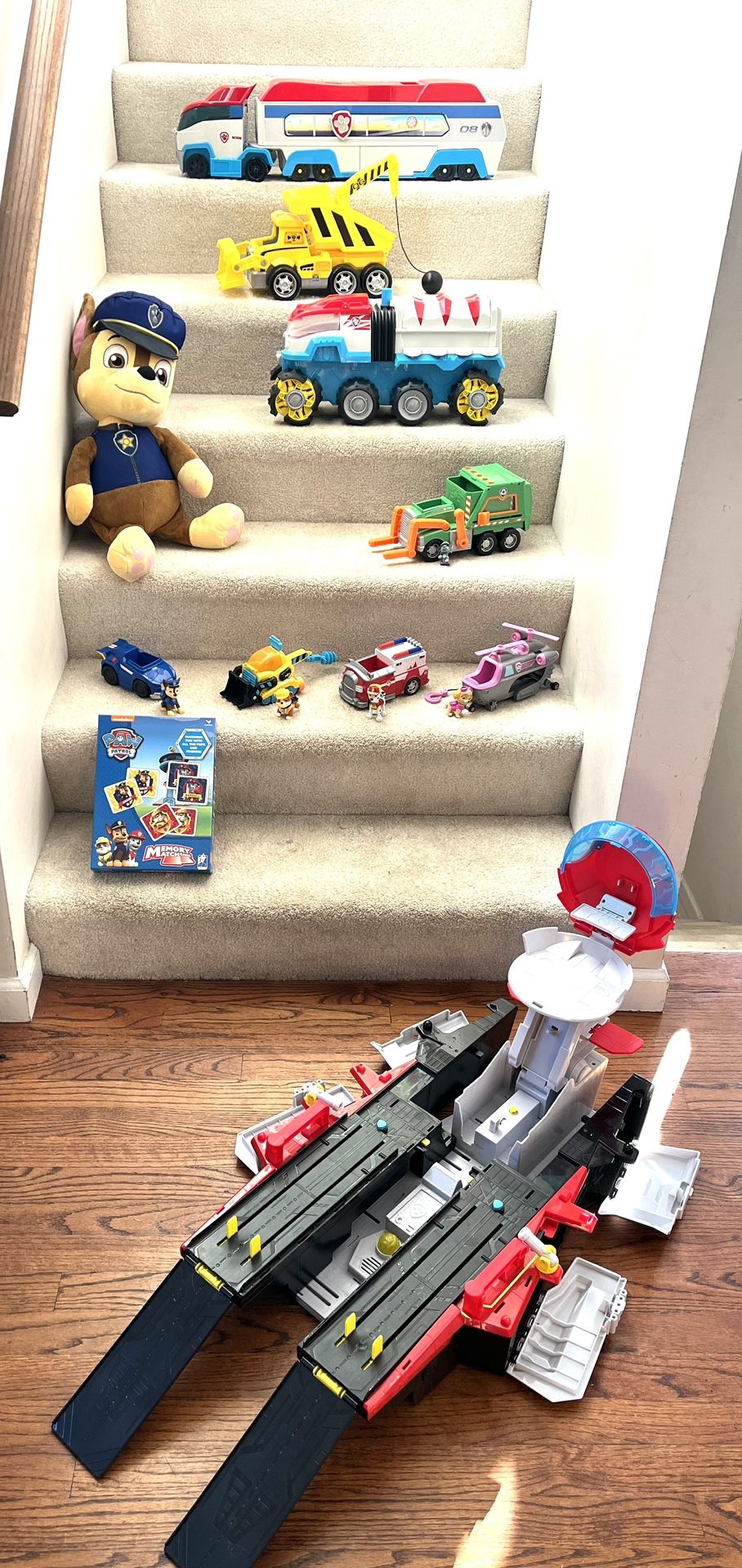 Large Lot Of Paw Patrol Toys. All In Great Clean Condition!