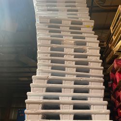 48x40 Styrofoam Pallets