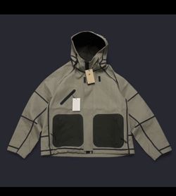 Nike Tech Storm-Fit Hooded Rain Jacket Light Army Mens Size Large HM9473 320 NWT