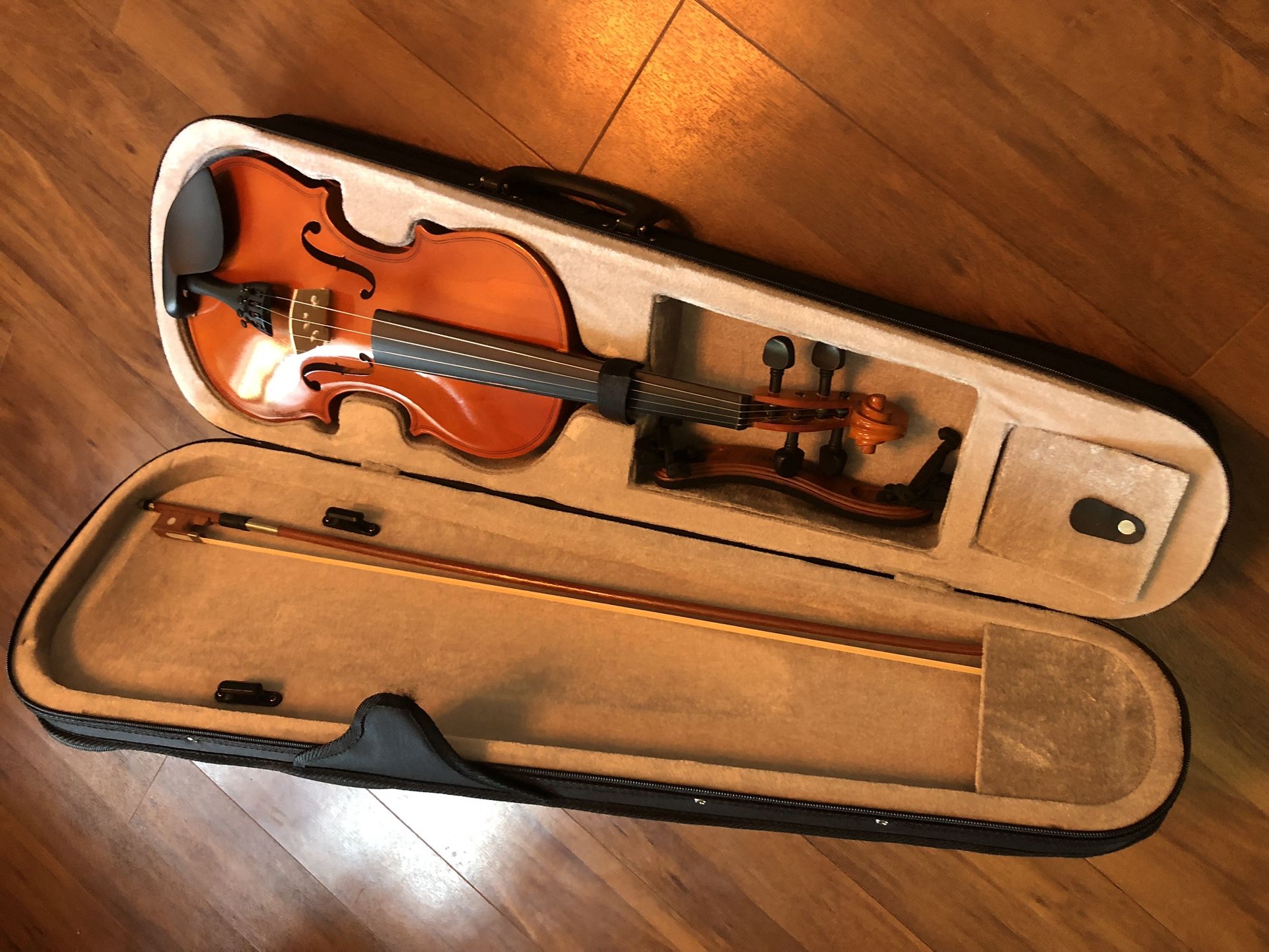 Beginners Violin (good condition)