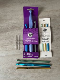 Crochet hook set