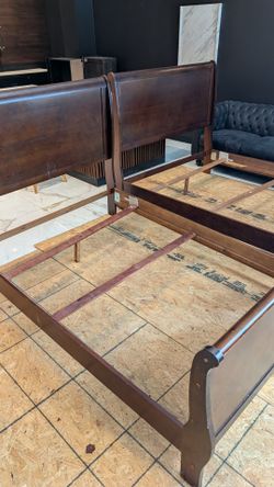 QUEEN WOOD BED FRAMES
