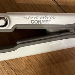 Conair Nano Silver Ceramic Tools Ionic Straightening Flat Iron White 