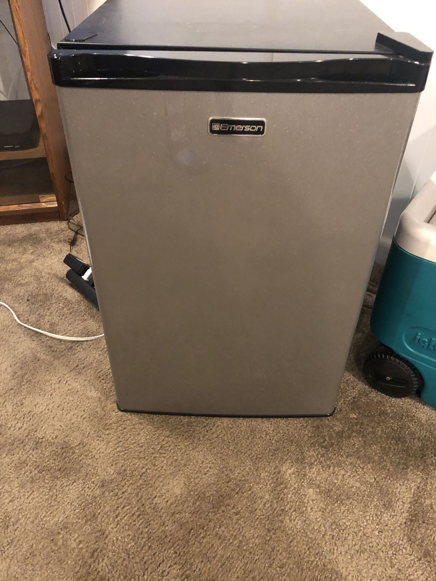 Emerson 2.8 cu-ft mini fridge