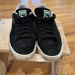 Puma Suede Sneakers