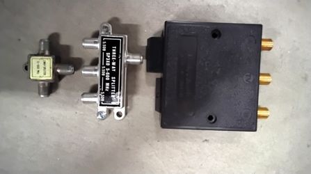 RADIO SHACK TV A/B SWITCH -TWO SPLITTERS- USED - GOOD CONDITION