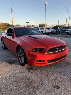 2015 FORD MUSTANG V6 ..PERFECTO ESTADO