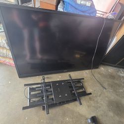 60" Sanyo Aquos