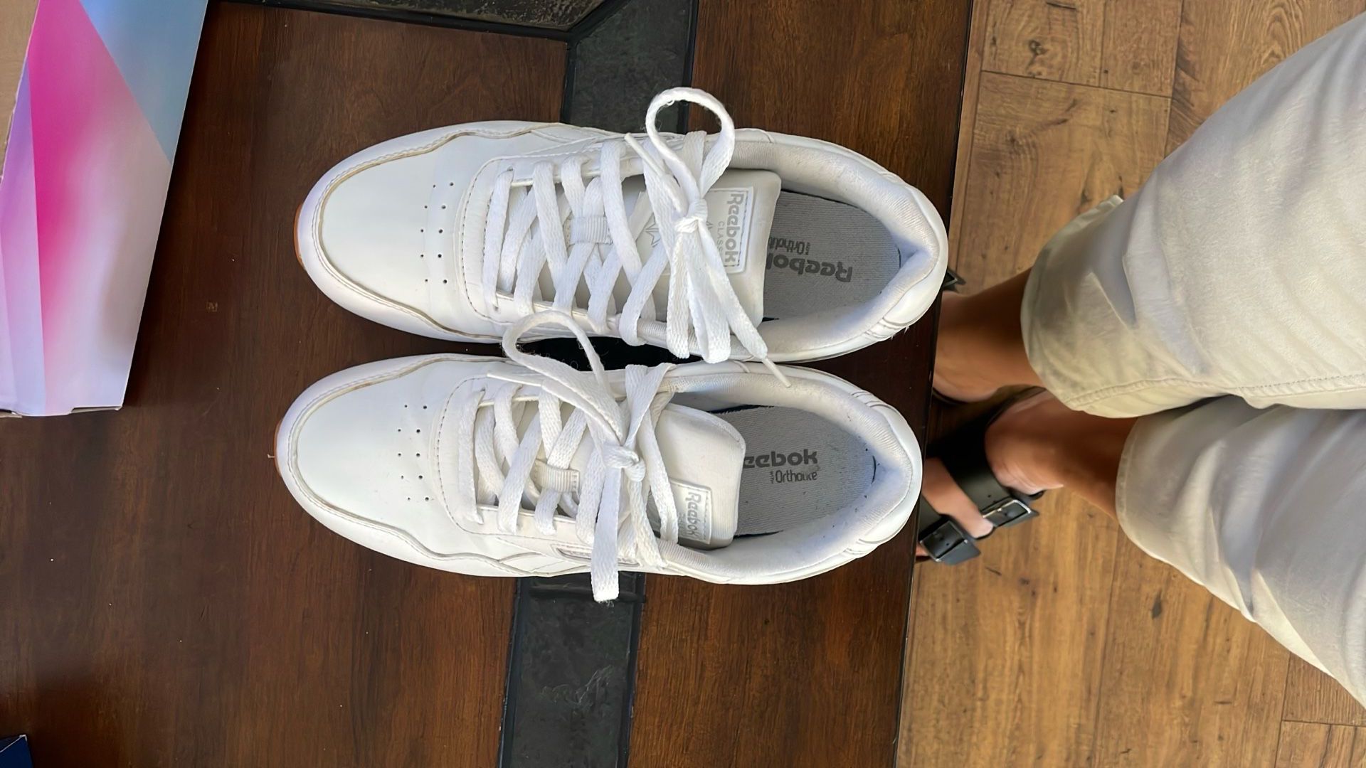 Womens Tennis shoes