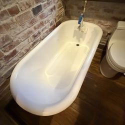 Bathtub Refinishing 