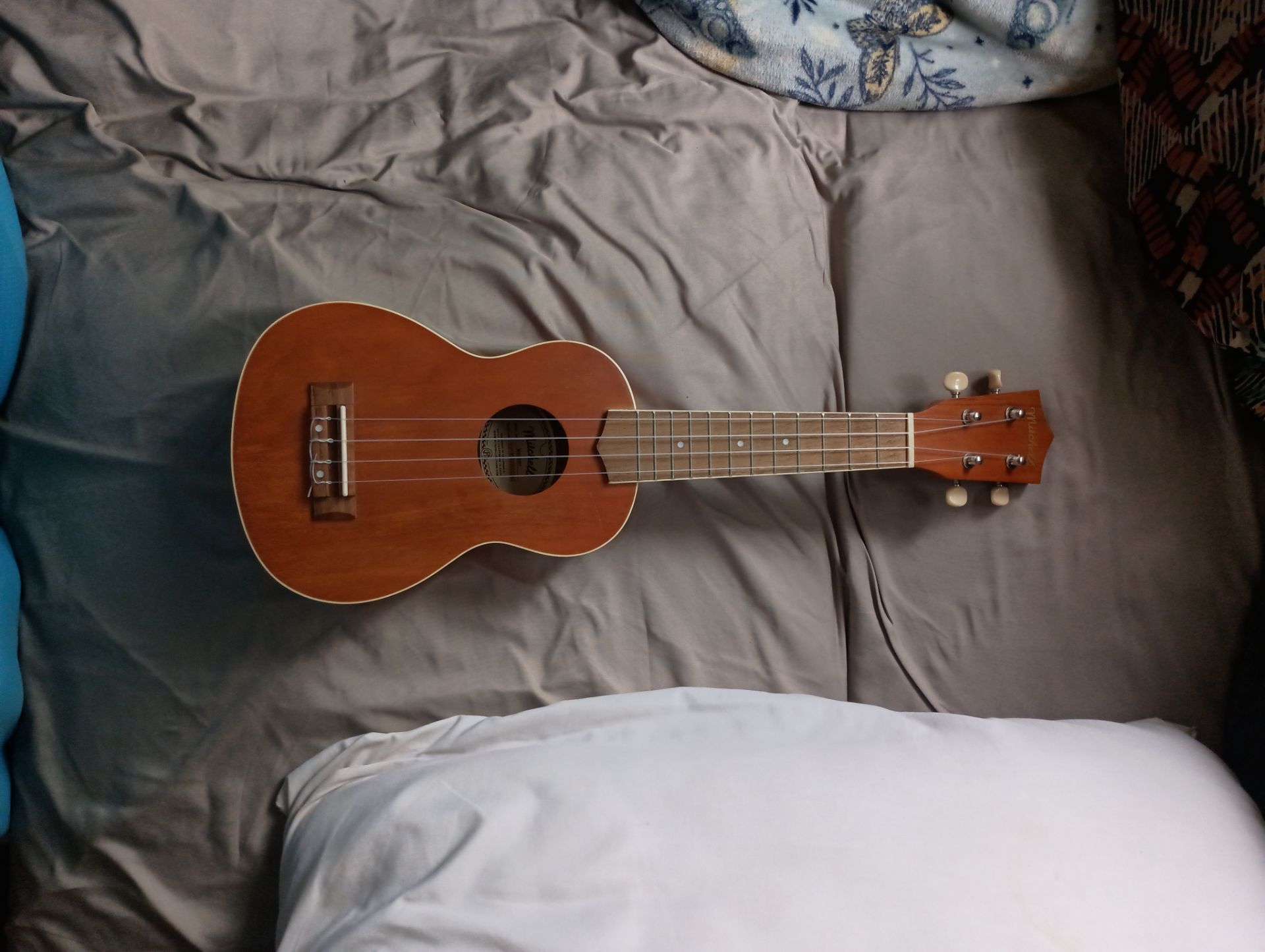 Mitchell Ukelele MU40NT