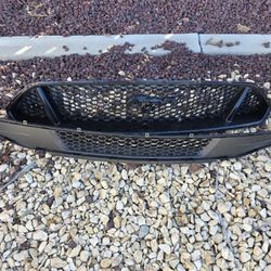 2018 Mustang GT Upper  and Lower grill