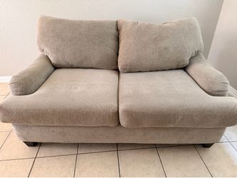 Love seat couch
