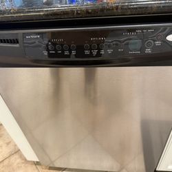 Whirlpool Dishwasher 
