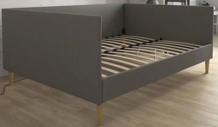 Mid-Century Full-Size Daybed Frame – Gray Velvet (Excellent Condition)