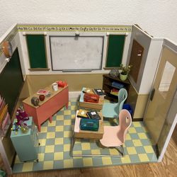 Doll School 