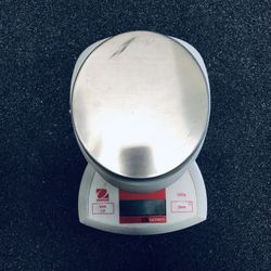 Ohaus CS200 Portable Scale 200g X 0.1g