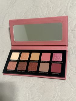 Violet Boss Berries & Cream Eyeshadow Palette 