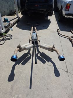 Ark grip exhaust