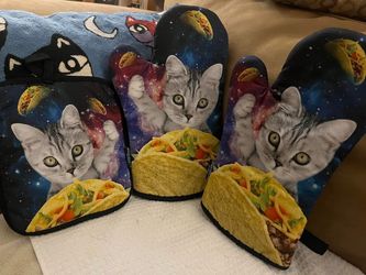 Space Galaxy Taco Cat Oven Mitts (3 pieces)