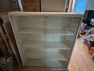 Glass display cabinet