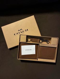 COACH 3-In-1 Wallet Set